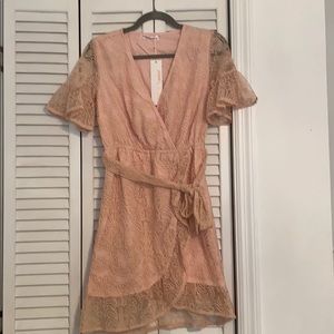 Women’s Boutique blush wrap dress
